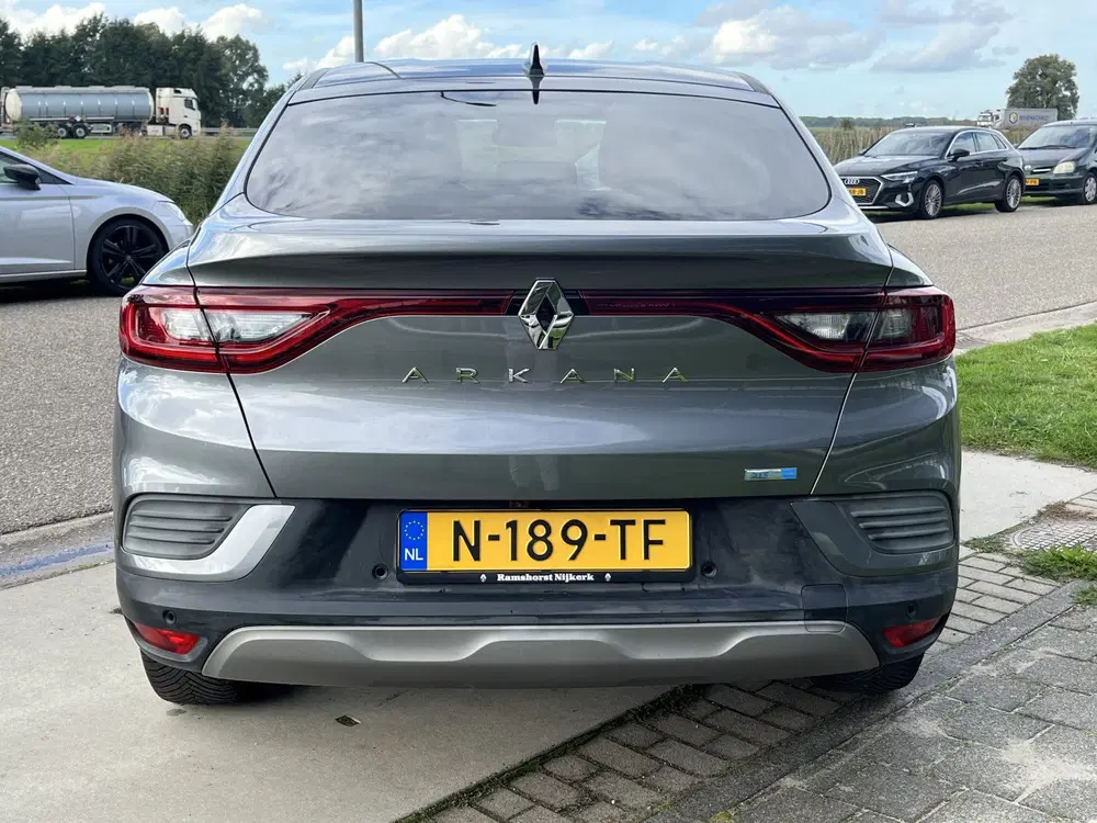 Renault Arkana 1.6 E-Tech Hybrid 145PK Intens uit 2022, foto 9