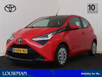 Toyota Aygo 1.0 VVT-i x-play uit 2021