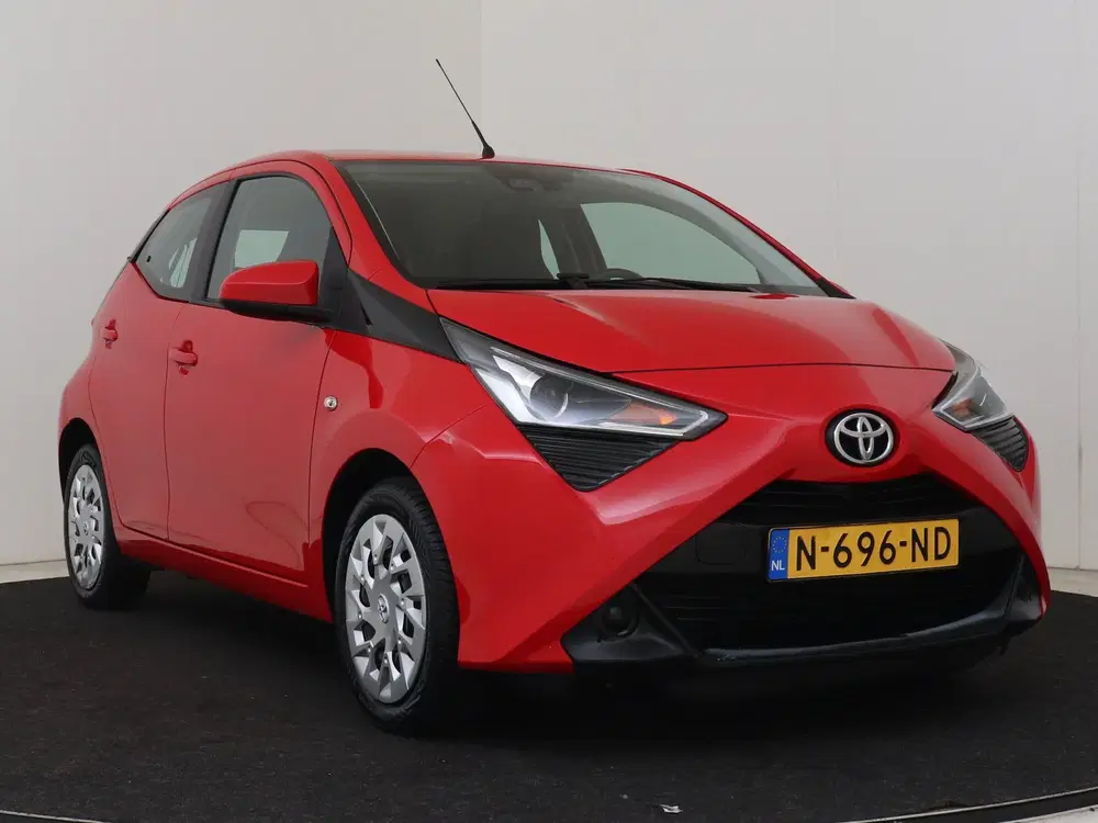 Toyota Aygo 1.0 VVT-i x-play uit 2021, foto 12