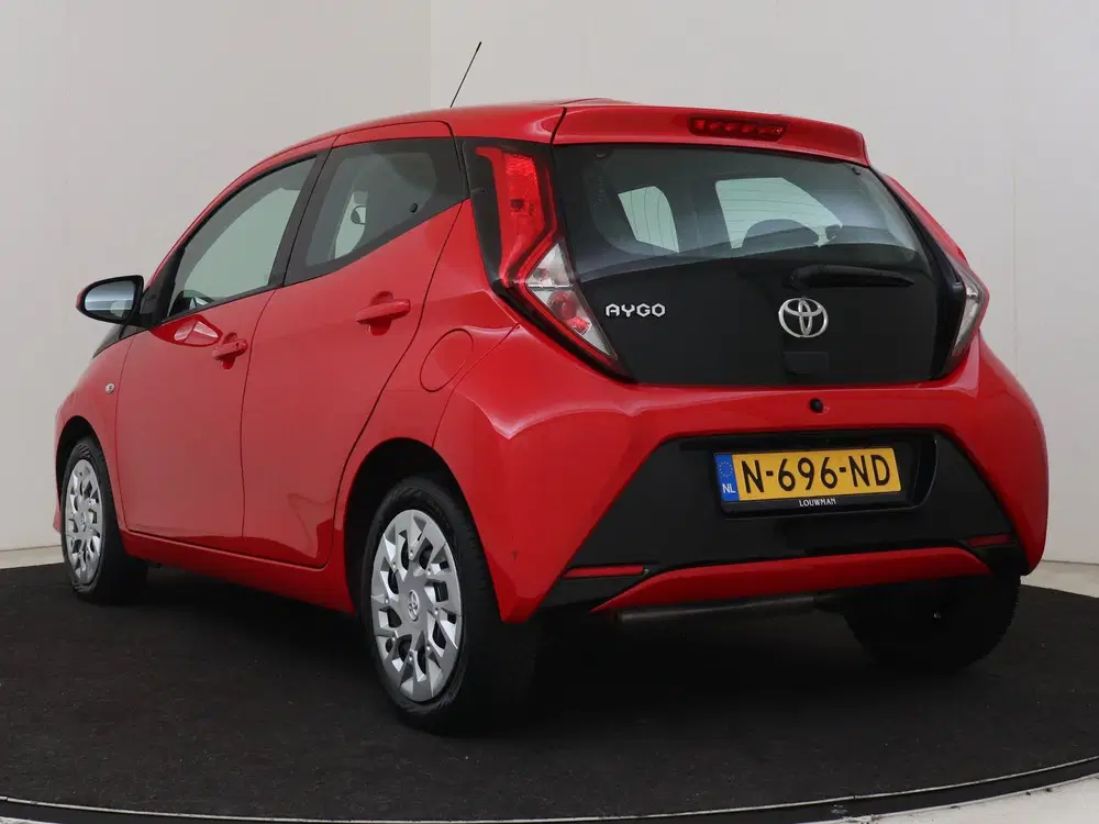 Toyota Aygo 1.0 VVT-i x-play uit 2021, foto 13