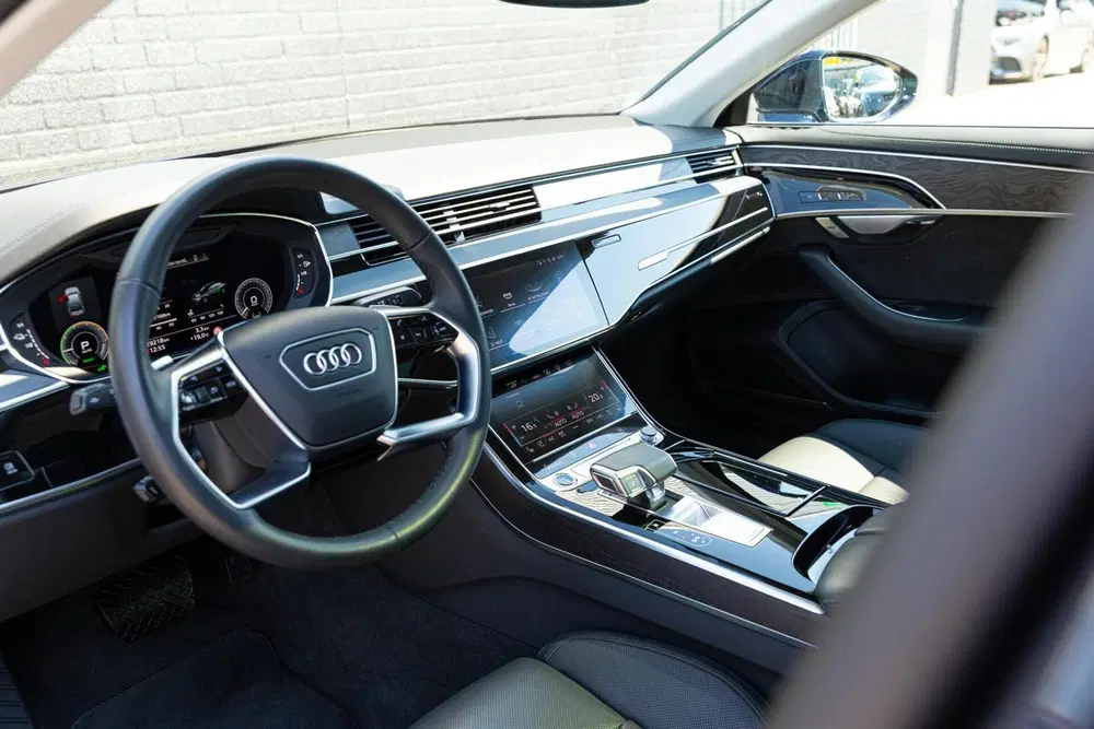 Audi A8 60 TFSI e quattro PANO MASSAGE HEAD UP B&O uit 2024, foto 12