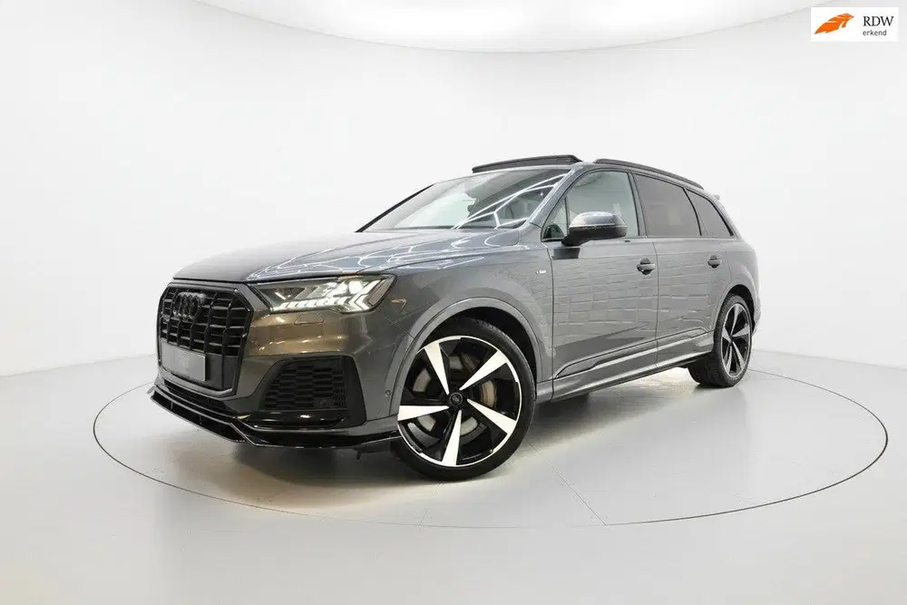 Audi Q7 55 TFSI e quattro 3x S LINE PANO VIRTUAL M uit 2021