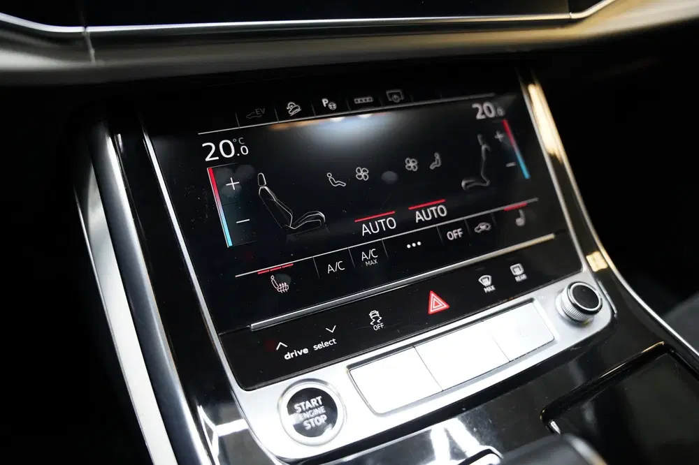 Audi Q7 55 TFSI e quattro 3x S LINE PANO VIRTUAL M uit 2021, foto 15