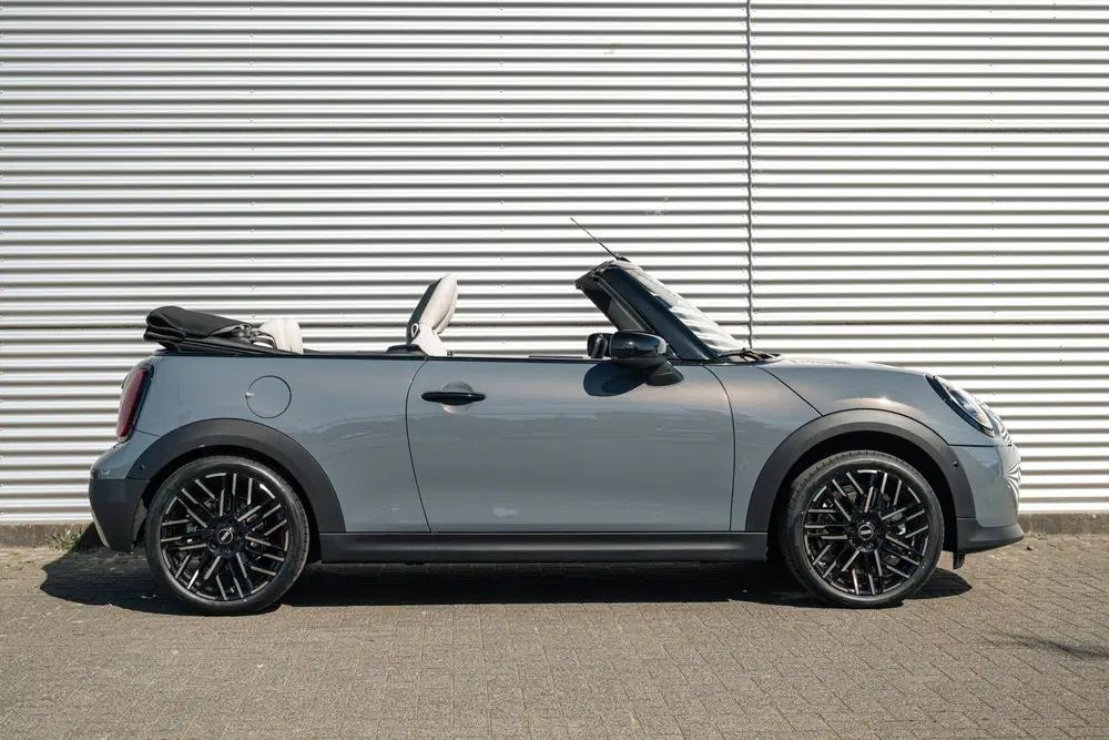 Mini Cabrio Cooper C Automaat uit 2026, foto 3