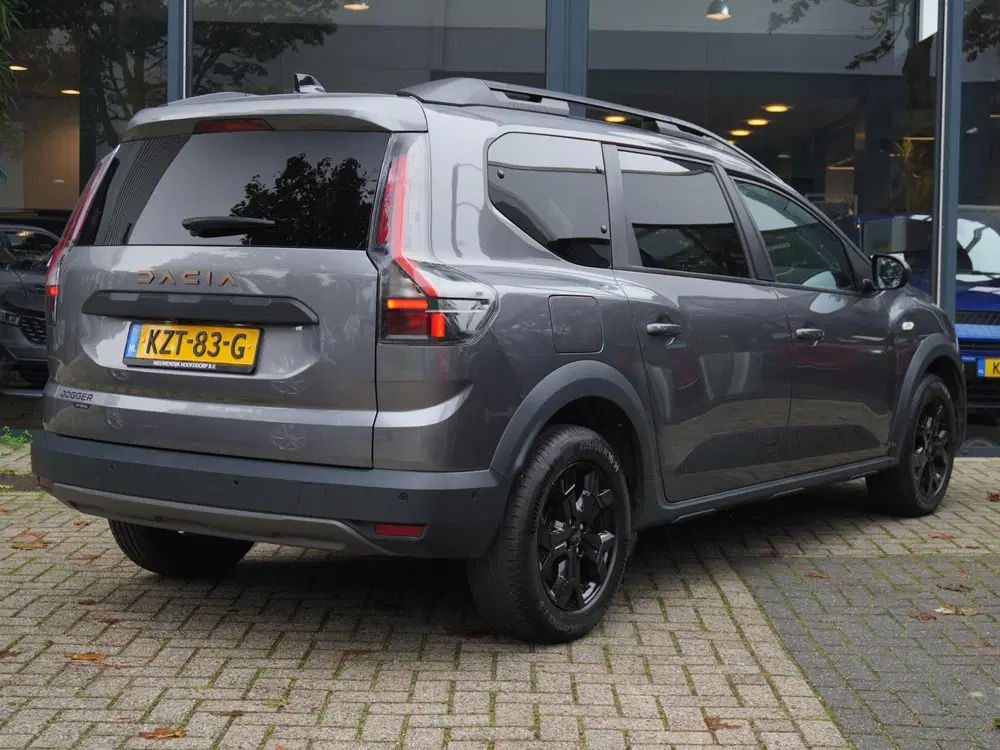 Dacia Jogger 1.8 hybrid 155 extreme 7p AUTOMAAT uit 2026, foto 3
