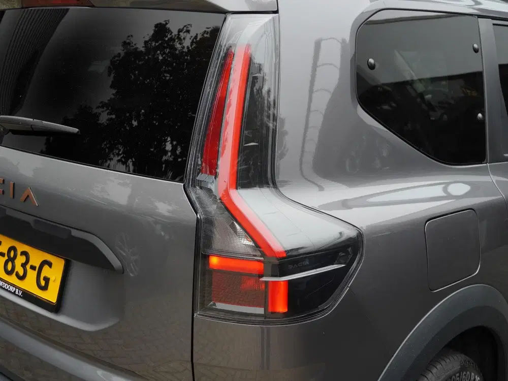 Dacia Jogger 1.8 hybrid 155 extreme 7p AUTOMAAT uit 2026, foto 5