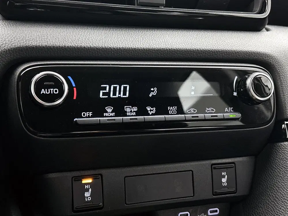 Toyota Yaris 1.5 Hybrid 115 Dynamic Comfort Pack uit 2025, foto 12