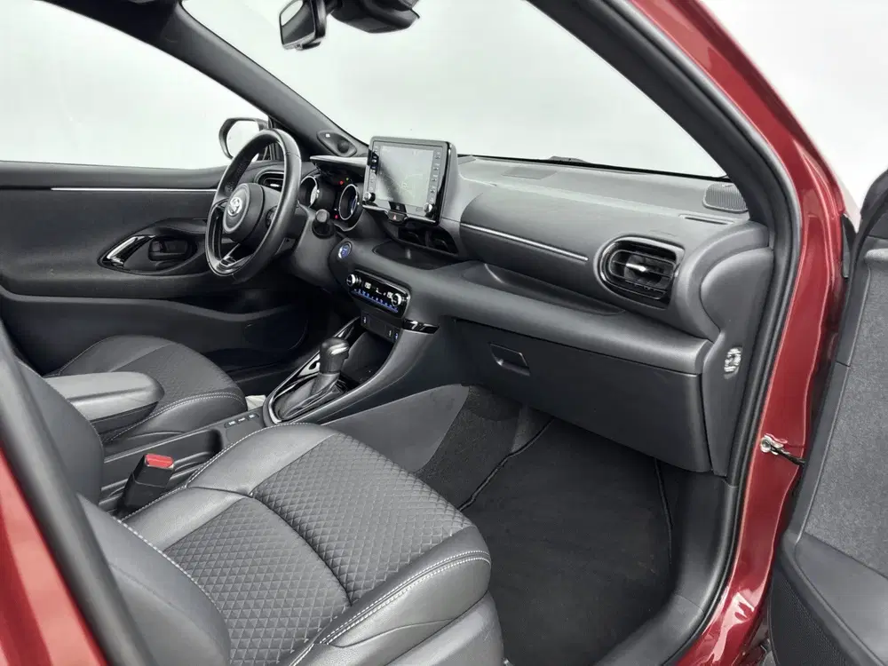 Toyota Yaris 1.5 Hybrid Executive uit 2021, foto 6