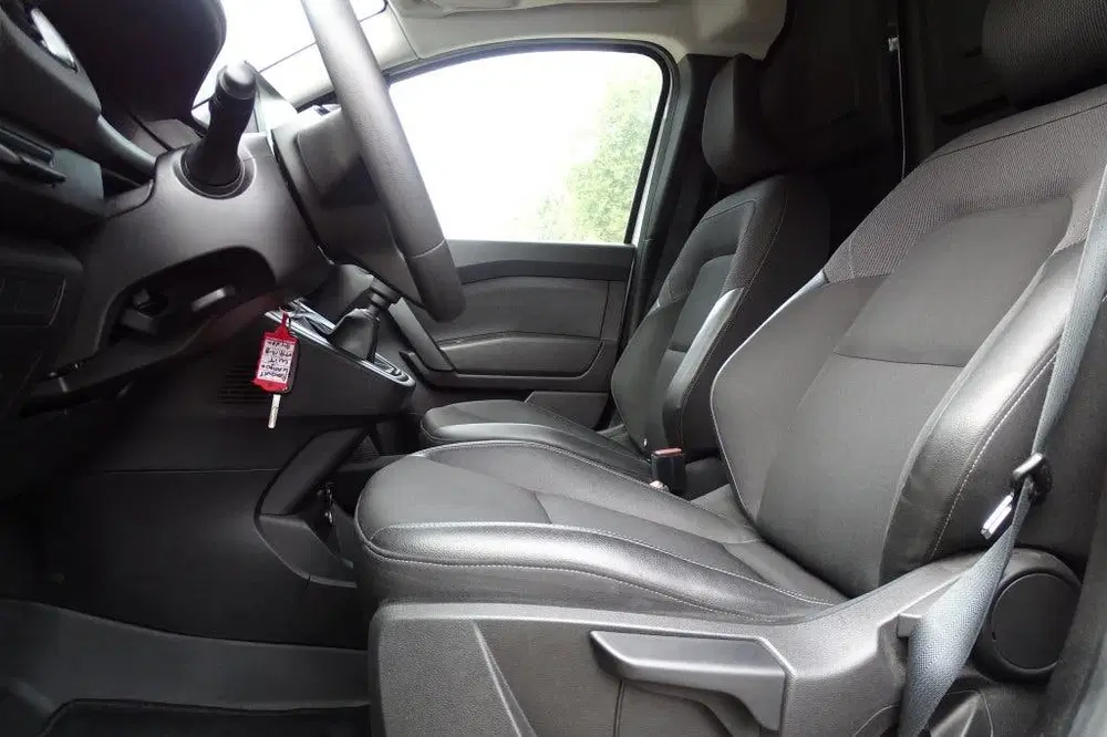 Renault Kangoo 1.5 Blue dCi Comfort NAVI TREKHAAK 1e eig uit 2023, foto 11