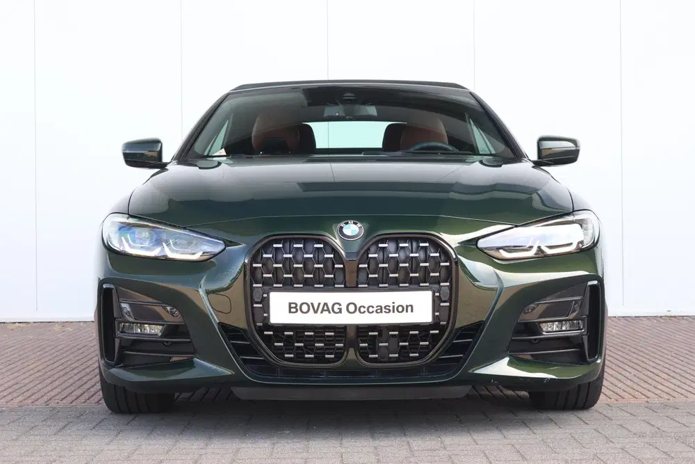 BMW 4-serie 420i High Executive uit 2024, foto 2