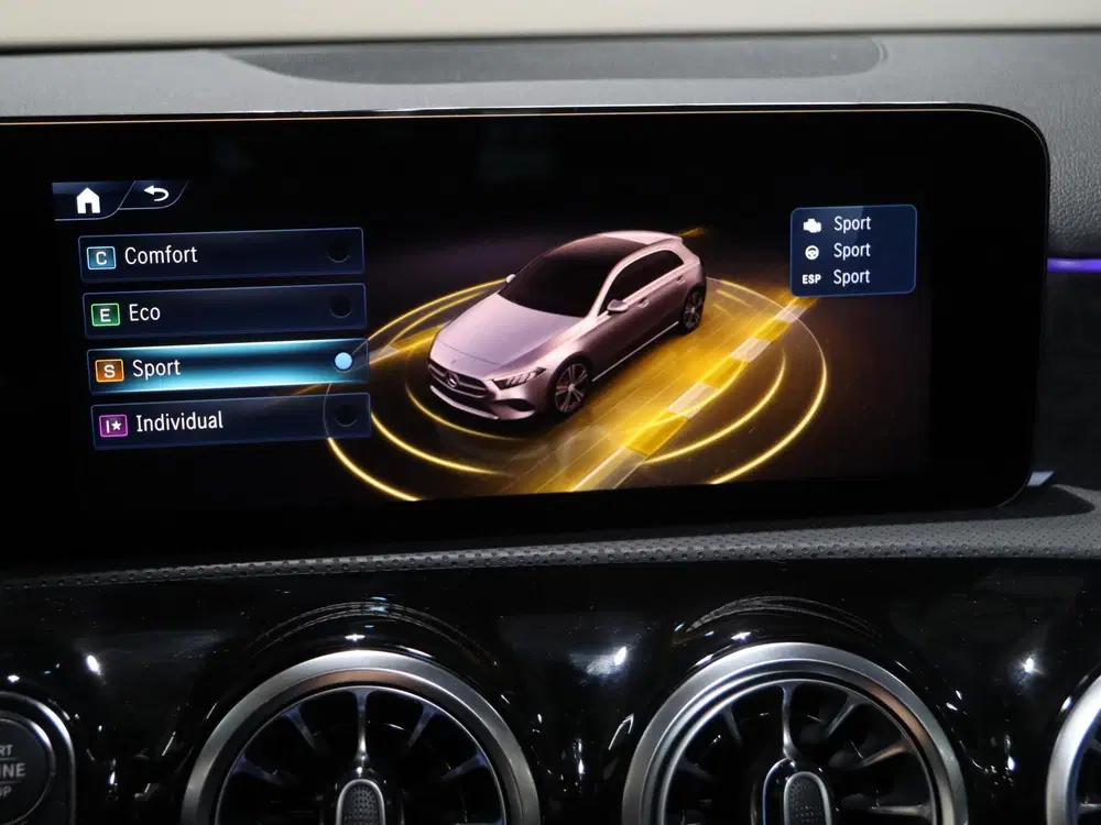 Mercedes-Benz A-Klasse 180 Business Solution AMG uit 2026, foto 13