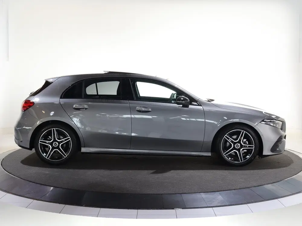 Mercedes-Benz A-Klasse 180 Business Solution AMG uit 2026, foto 6