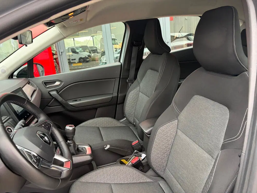 Renault Captur 1.0 TCe 90 evolution uit 2023, foto 6