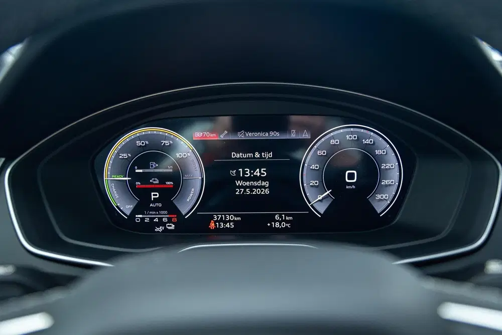 Audi Q5 50 TFSI e S-Line Competition PANO MEMORY C uit 2023, foto 14