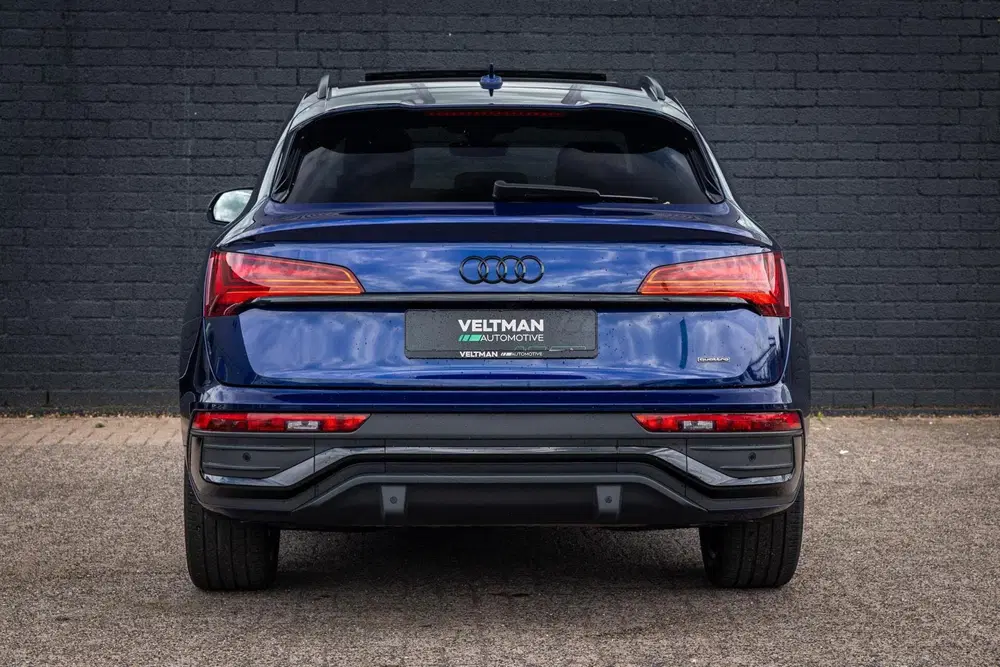 Audi Q5 50 TFSI e S-Line Competition PANO MEMORY C uit 2023, foto 6