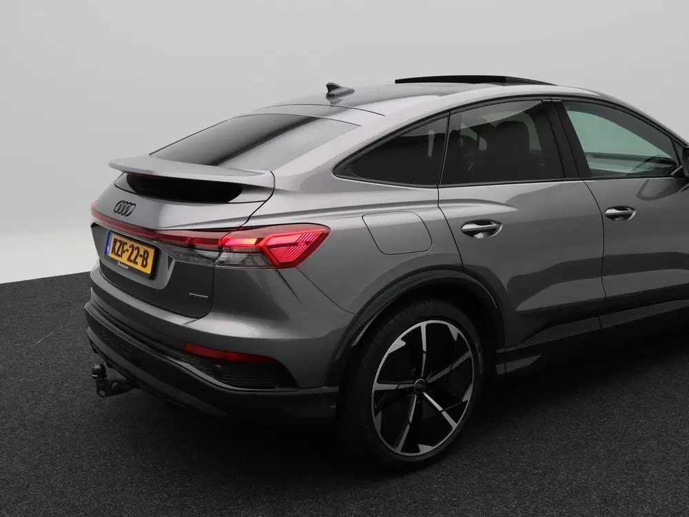 Audi Q4 e-tron 45 quattro S edition 82 kWh 286 Pk uit 2025, foto 15