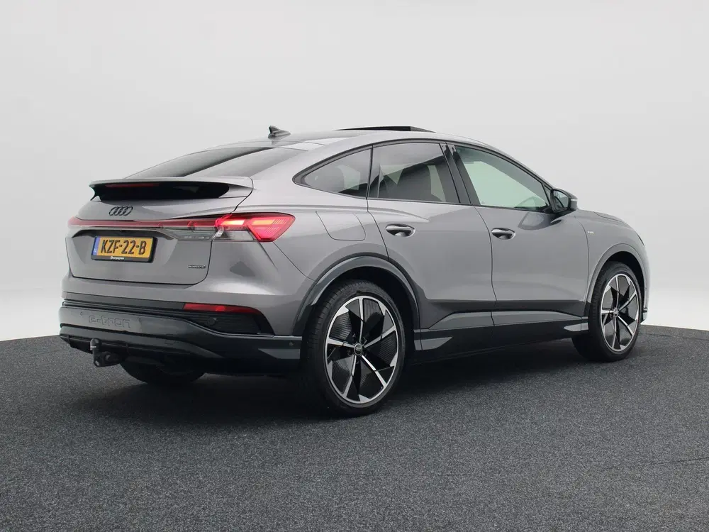 Audi Q4 e-tron 45 quattro S edition 82 kWh 286 Pk uit 2025, foto 2