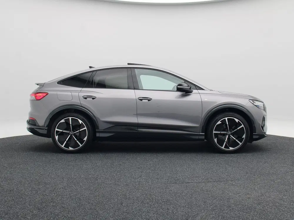 Audi Q4 e-tron 45 quattro S edition 82 kWh 286 Pk uit 2025, foto 7