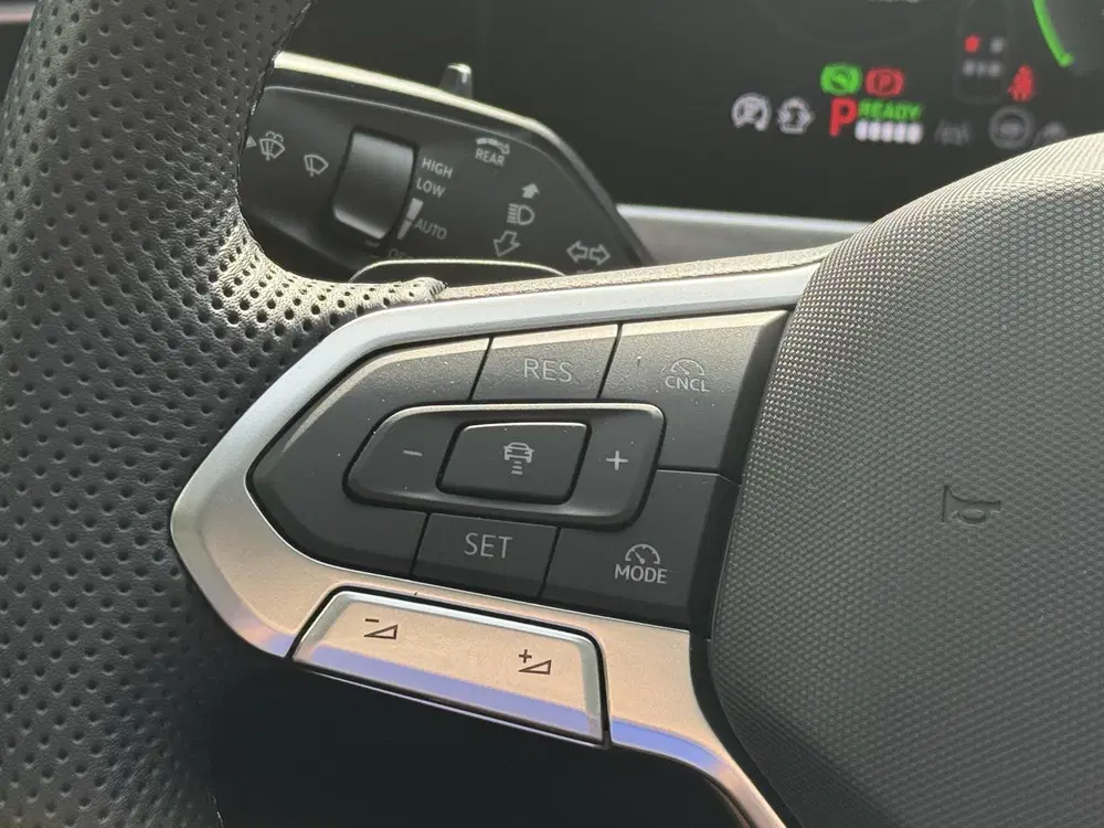 Volkswagen Passat 1.5 eHybrid R-Line Edition 272PK l uit 2026, foto 6