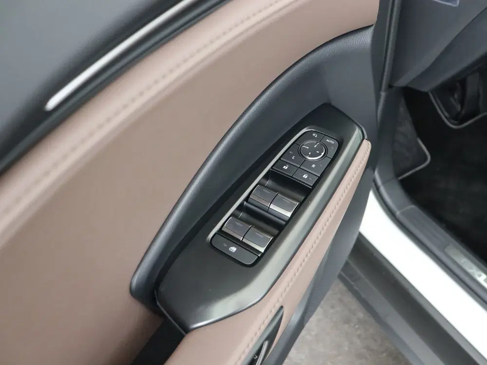 Lexus LBX Elegant 2WD Advanced Pack uit 2026, foto 9