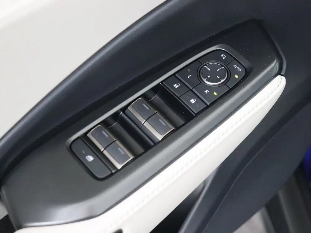 Lexus LBX Elegant Advanced Pack uit 2026, foto 10