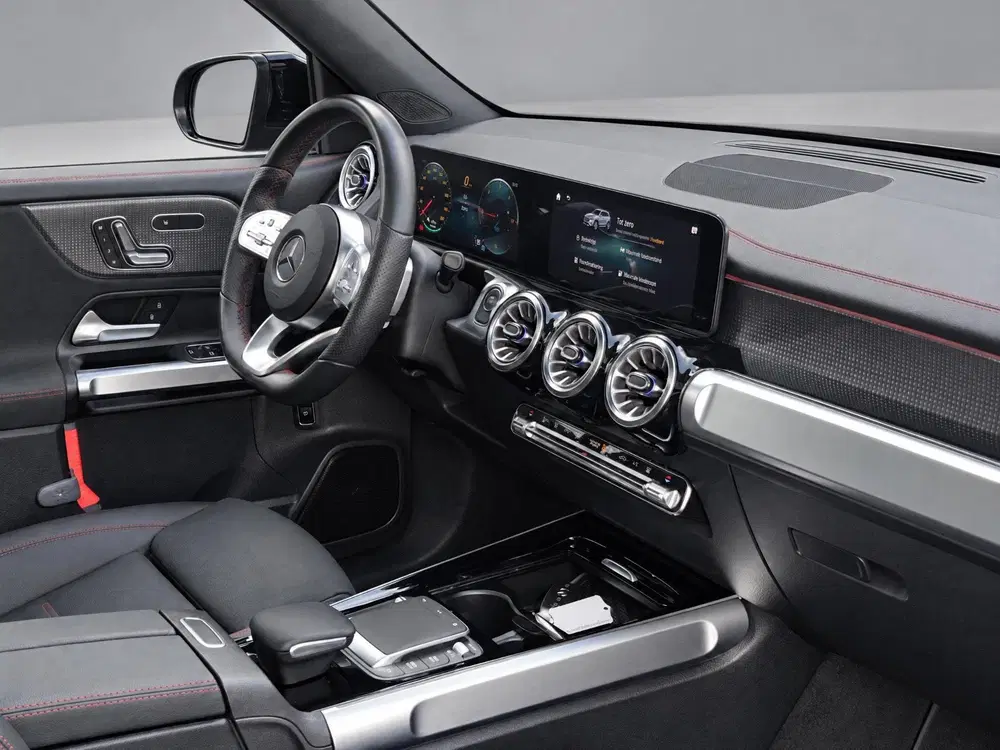Mercedes-Benz EQB 250 AMG Line 67 kWh uit 2023, foto 7