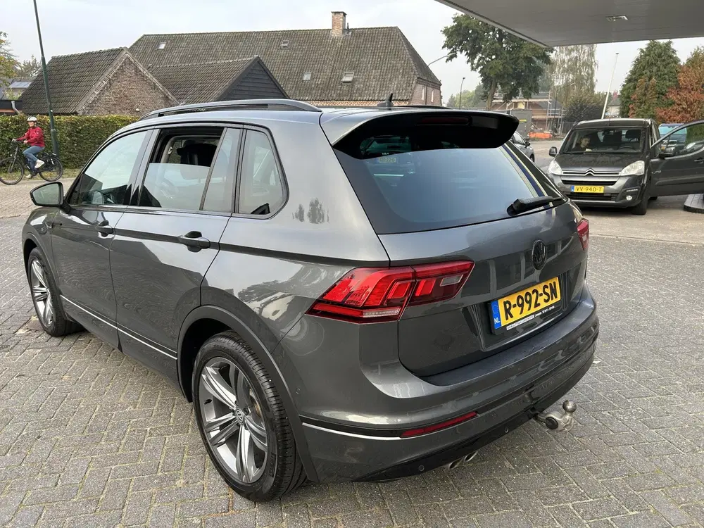 Volkswagen Tiguan 1.5 TSI ACT Highline Business R uit 2019, foto 8