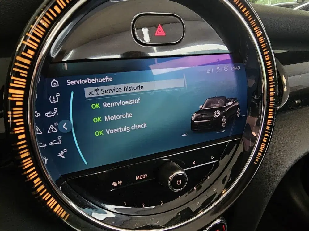 Mini Cabrio 2.0 Cooper S uit 2022, foto 14