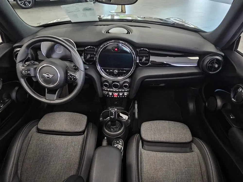 Mini Cabrio 2.0 Cooper S uit 2022, foto 6