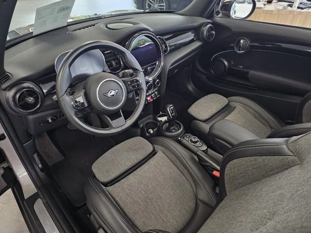 Mini Cabrio 2.0 Cooper S uit 2022, foto 7