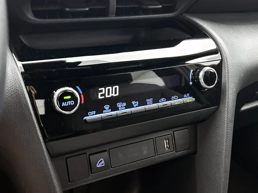 Toyota Yaris Cross 1.5 Hybrid Dynamic AWD uit 2024, foto 14