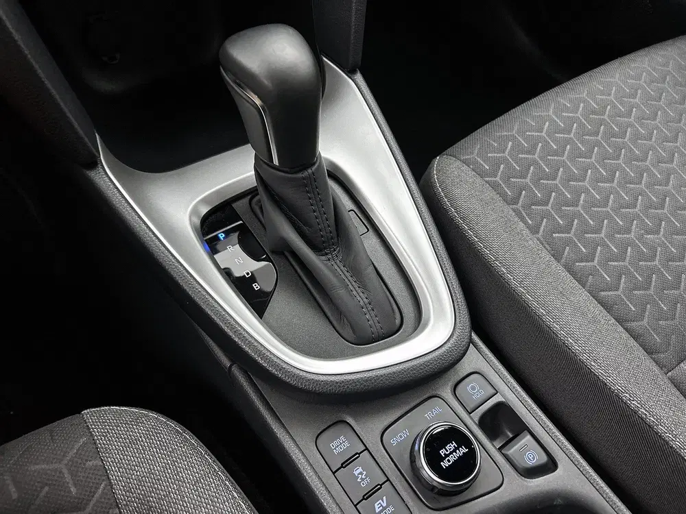 Toyota Yaris Cross 1.5 Hybrid Dynamic AWD uit 2024, foto 15