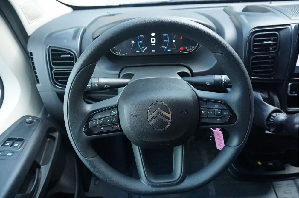 Citroën Jumper Heavy 35 2.2 140PK L3H3 BPM VRIJ Navi uit 2024, foto 10