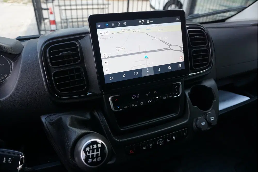 Citroën Jumper Heavy 35 2.2 140PK L3H3 BPM VRIJ Navi uit 2024, foto 12