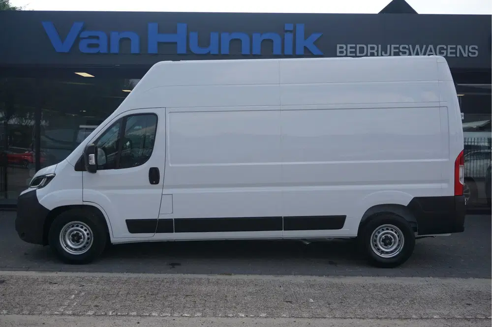 Citroën Jumper Heavy 35 2.2 140PK L3H3 BPM VRIJ Navi uit 2024, foto 2