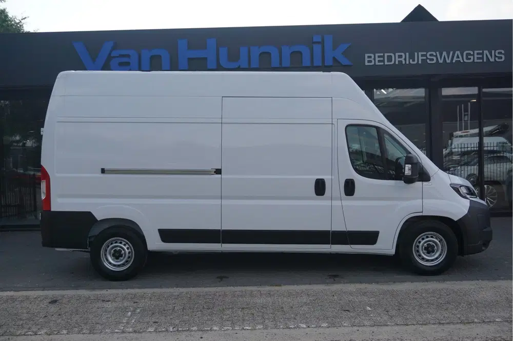 Citroën Jumper Heavy 35 2.2 140PK L3H3 BPM VRIJ Navi uit 2024, foto 6