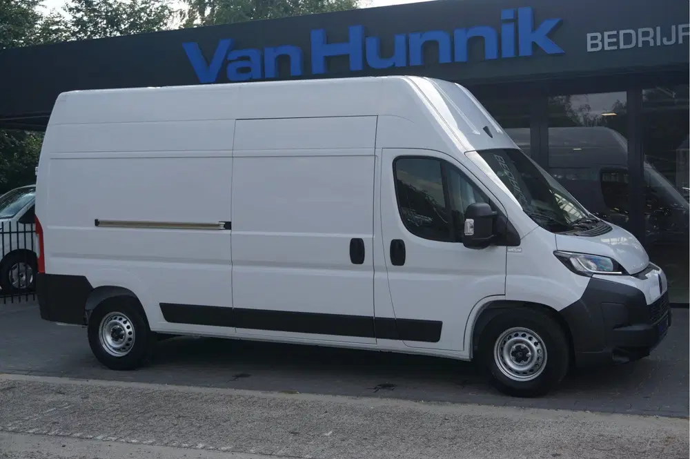 Citroën Jumper Heavy 35 2.2 140PK L3H3 BPM VRIJ Navi uit 2024, foto 7