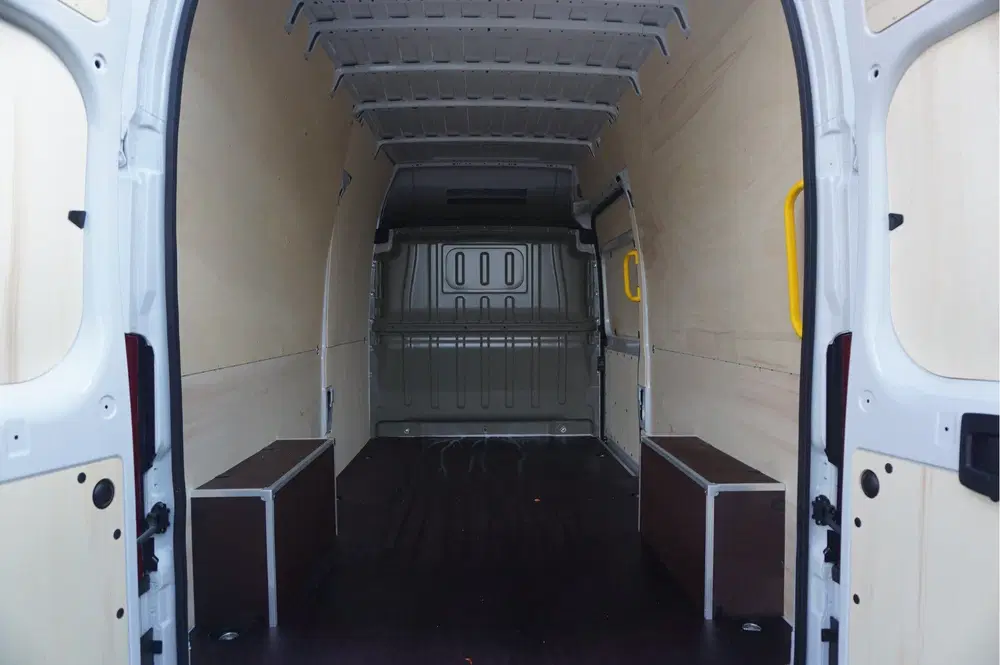 Citroën Jumper Heavy 35 2.2 140PK L3H3 BPM VRIJ Navi uit 2024, foto 8
