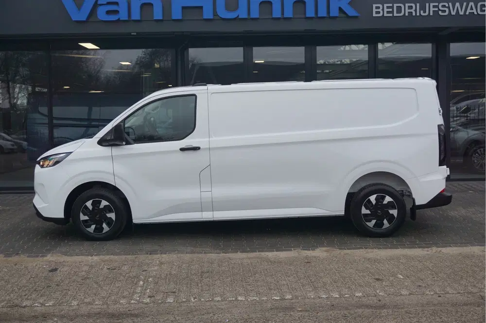 Ford Transit Custom 320L 2.5 PHEV Hybride 233PK Trend Vol o uit 2025, foto 2