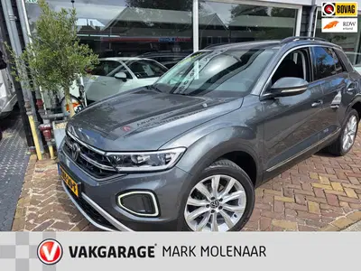 Volkswagen T-Roc 1.5 TSI R-Line Business+automaat uit 2023