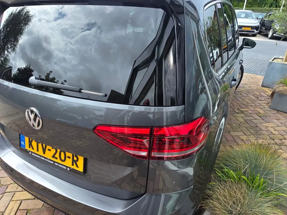 Volkswagen Touran 1.5 TSI Highline Business R 7persoons uit 2019, foto 13