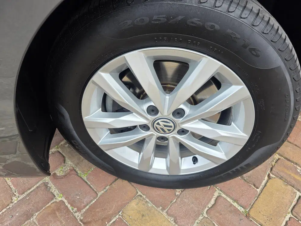 Volkswagen Touran 1.5 TSI Highline Business R 7persoons uit 2019, foto 4