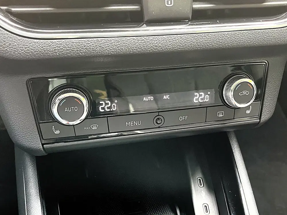Skoda Kamiq 1.0 TSI Business Edition uit 2019, foto 14