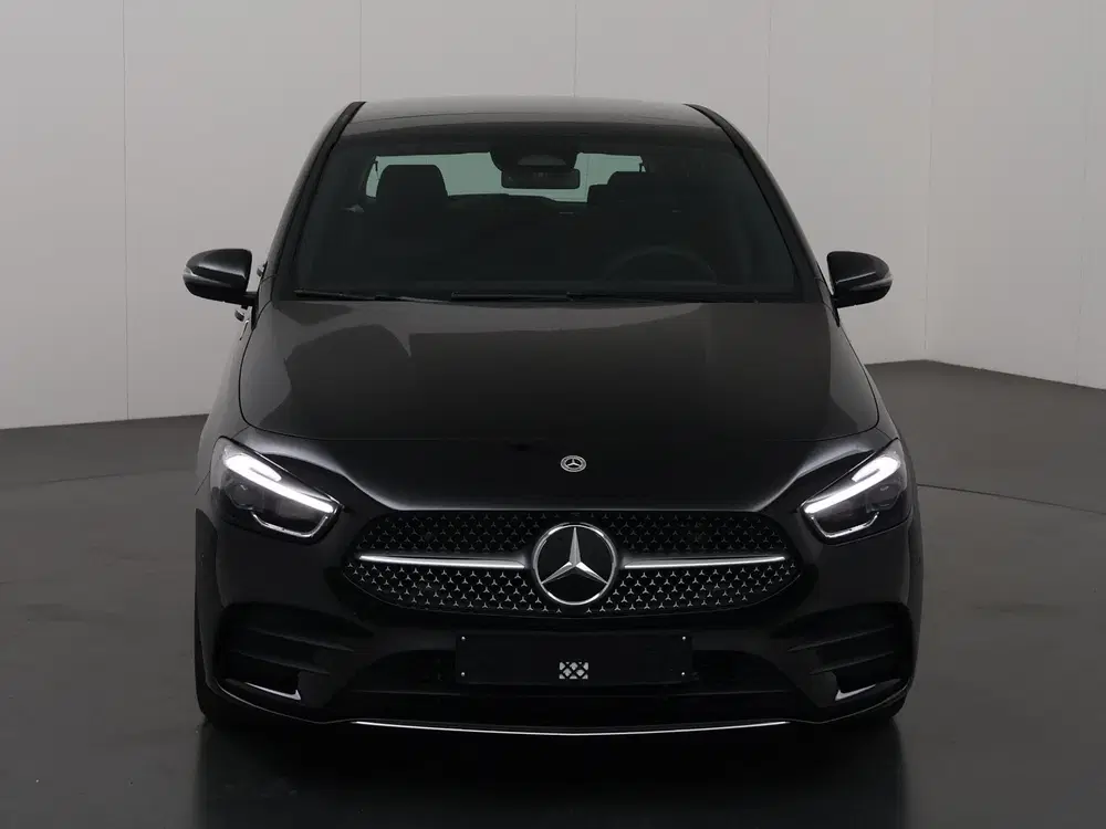 Mercedes-Benz B-Klasse 180 Star Edition AMG Line uit 2025, foto 3