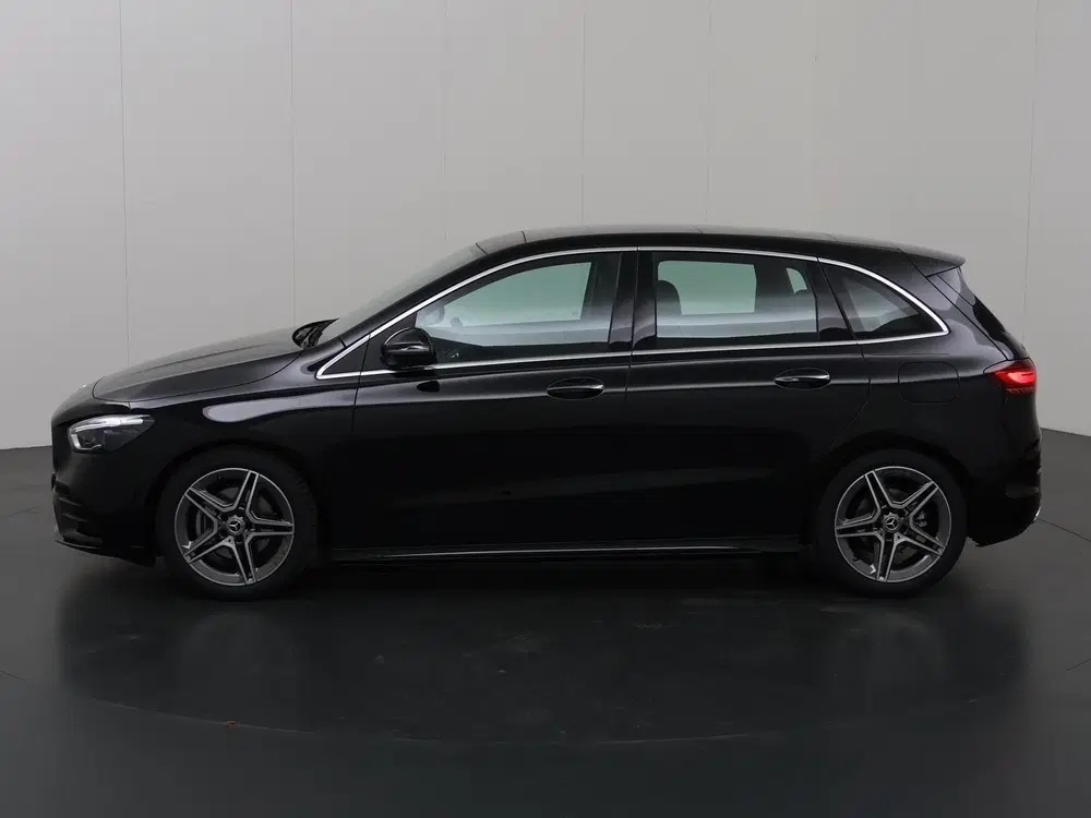 Mercedes-Benz B-Klasse 180 Star Edition AMG Line uit 2025, foto 8