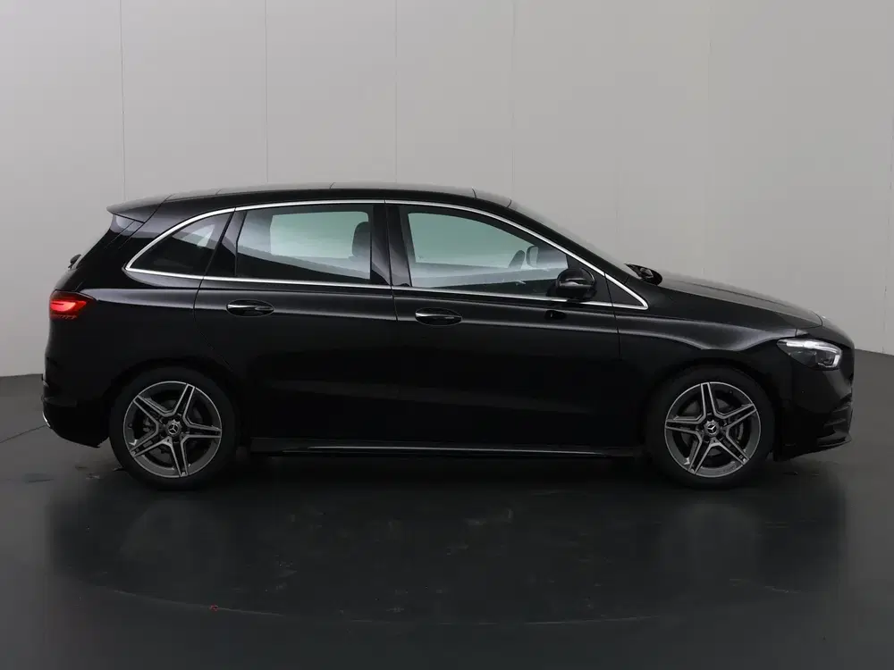 Mercedes-Benz B-Klasse 180 Star Edition AMG Line uit 2025, foto 9