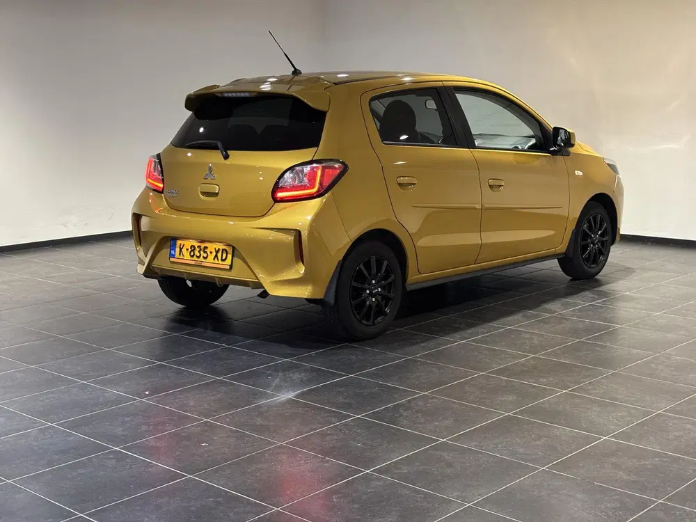 Mitsubishi Space Star 1.2 Active uit 2021, foto 2
