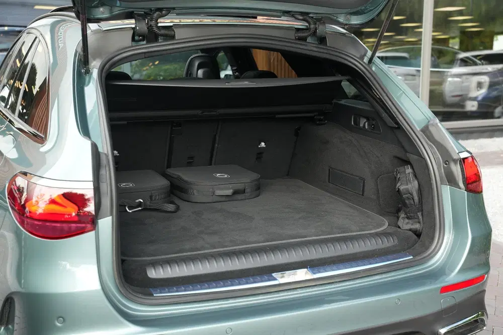 Mercedes-Benz E-Klasse Estate 300 e Business Solution AMG Pa uit 2026, foto 12