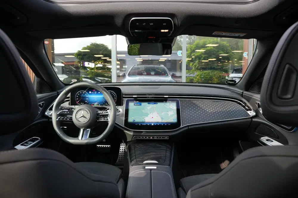 Mercedes-Benz E-Klasse Estate 300 e Business Solution AMG Pa uit 2026, foto 2