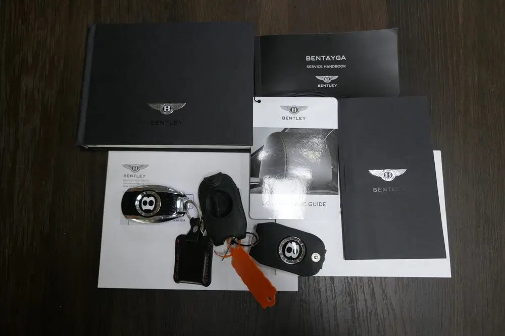 Bentley Bentayga 3.0 V6 Hybrid Org NL Carbon NAIM Massage P uit 2022, foto 6